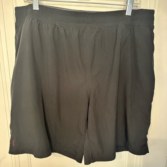 RHONE Other - RHONE Men’s Shorts Size XXL Black 8” Zip Pocket Freedom Lies On Been Bold lined